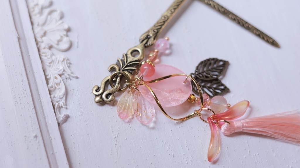 桃の桃源郷変わり軸かんざし