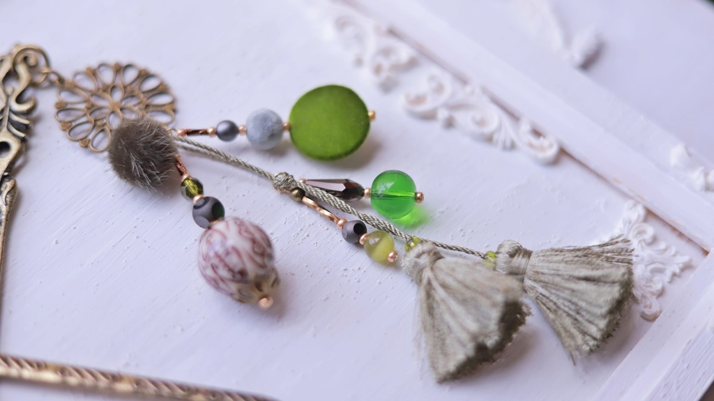 侘び寂の苔庭変わり軸かんざし