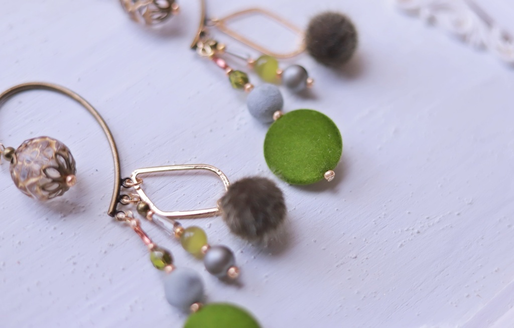 侘び寂の苔庭のイヤーフック