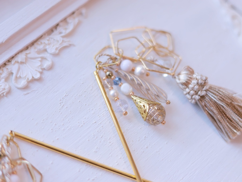 ラビットテールの房かんざし