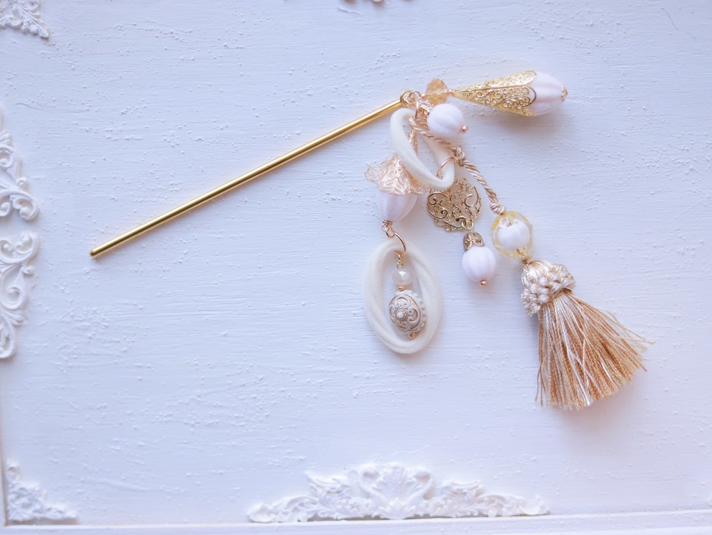 ホイップクリームの房かんざし