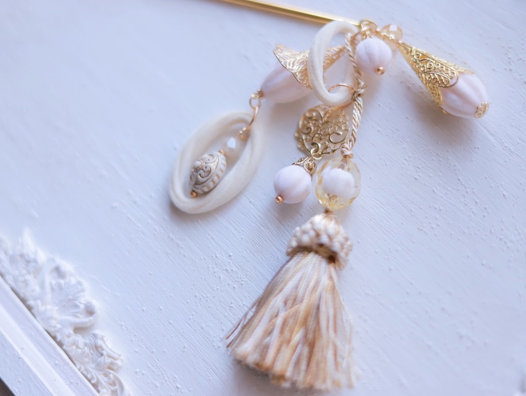 ホイップクリームの房かんざし