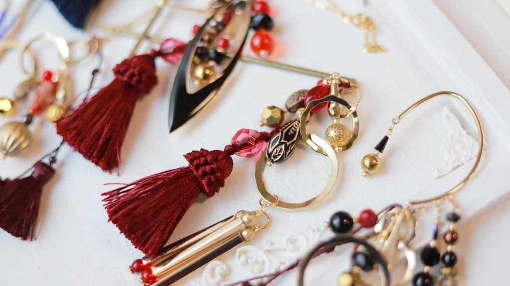 エジプトイメージアクセサリー:かんざし・イヤーフック・ネックレス・ブレスレット