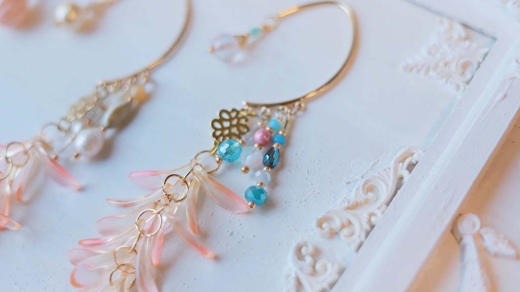 ガラス房のイヤーフック