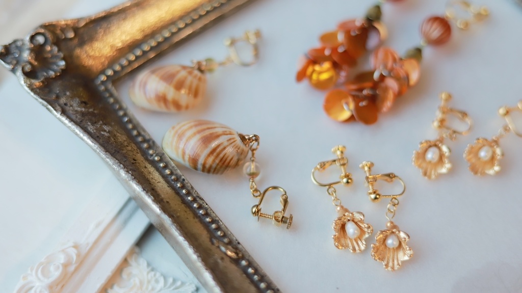 貝と真珠のイヤリング(3種)