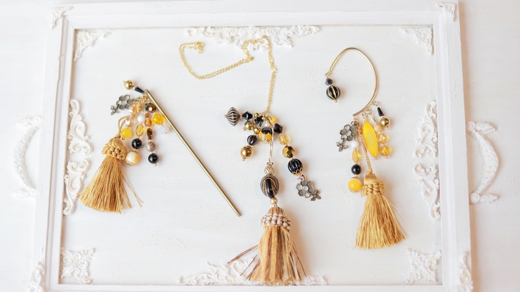 蜂のはちみつアクセサリー