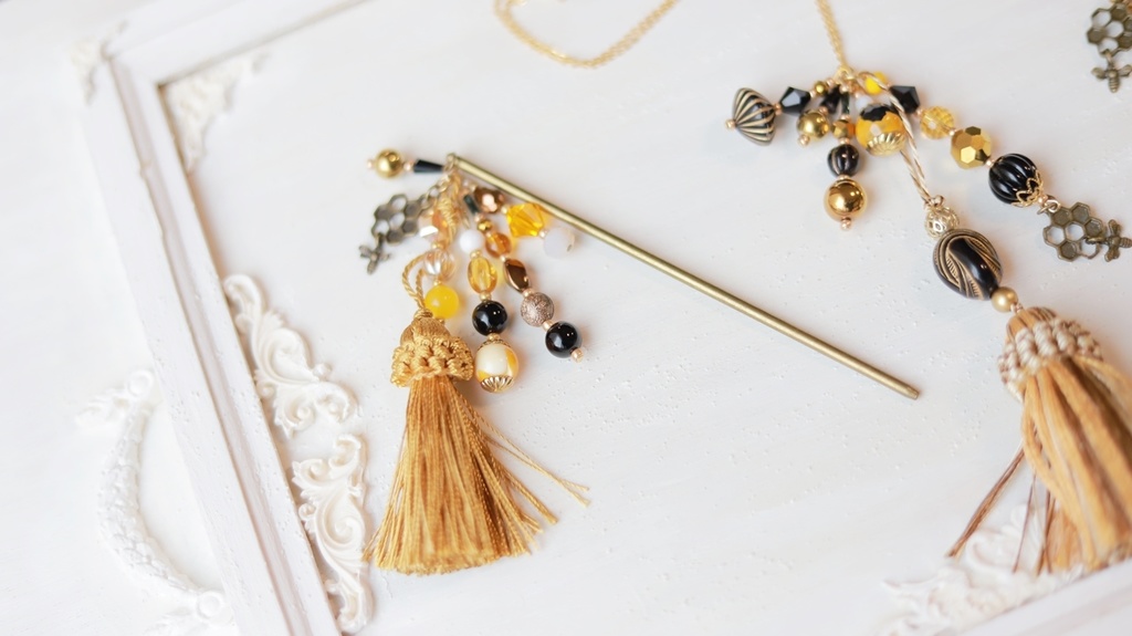 蜂のはちみつアクセサリー