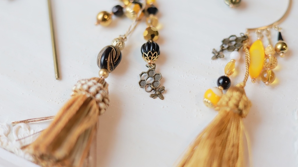 蜂のはちみつアクセサリー