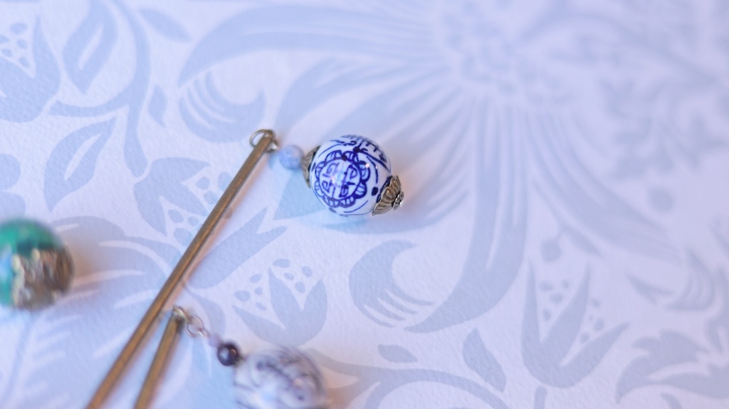 一玉かんざし・陶器と玉