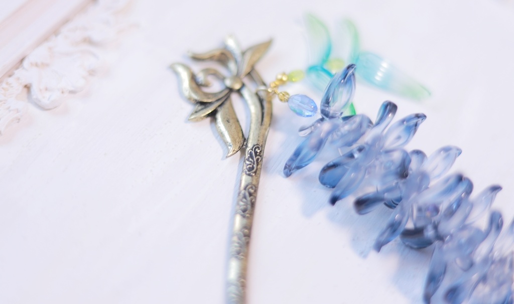 ガラスの藤の花かんざし・蓮軸