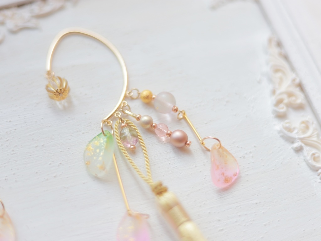 桜のイヤーフック白&金