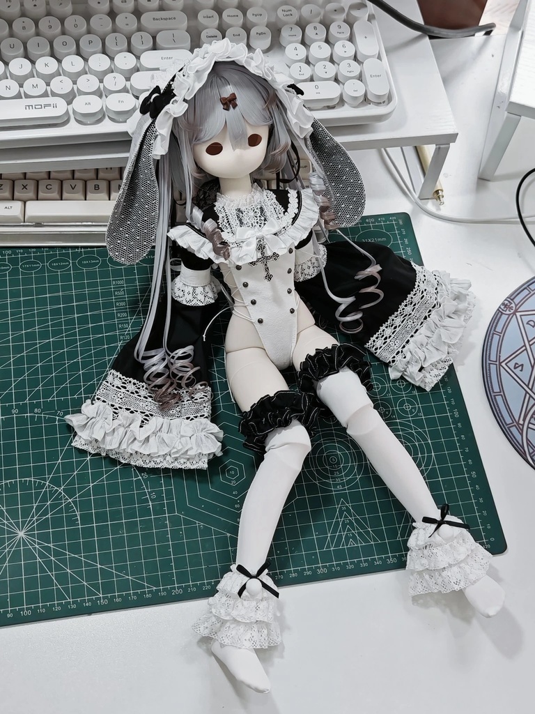うさぎ嬢 (1/4・1/6・OB24ドール共通) 5 月 11 日締切