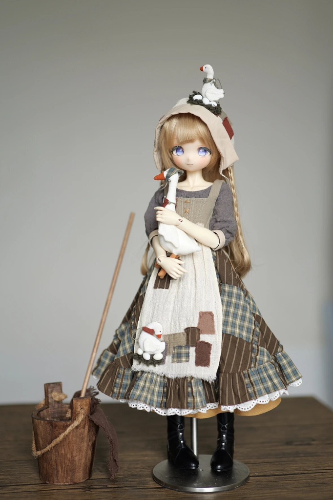 マナーメイド (Azone・blythe・1/4ドール共通) 5 月 24日締切