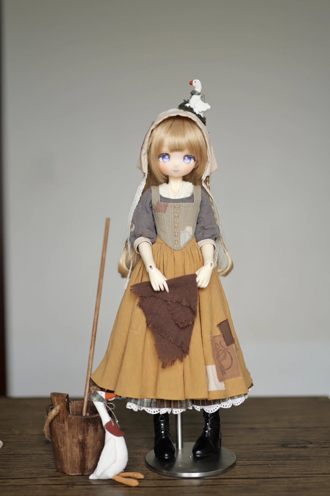マナーメイド (Azone・blythe・1/4ドール共通) 5 月 24日締切