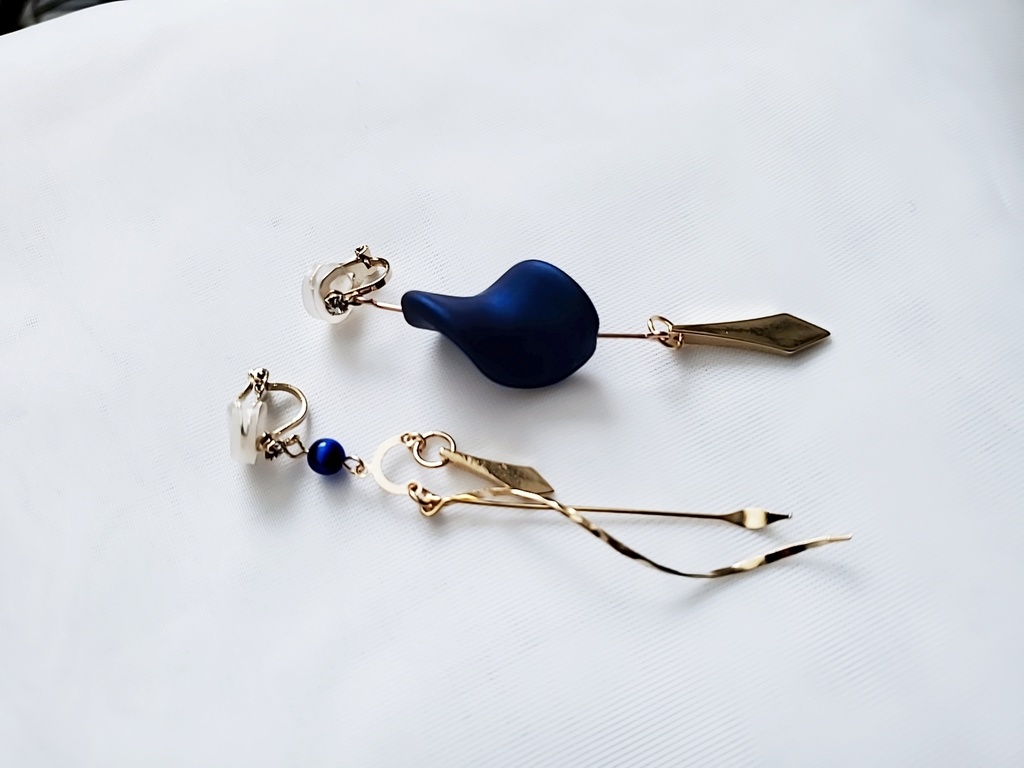 写真家　初期衣装　イヤリング