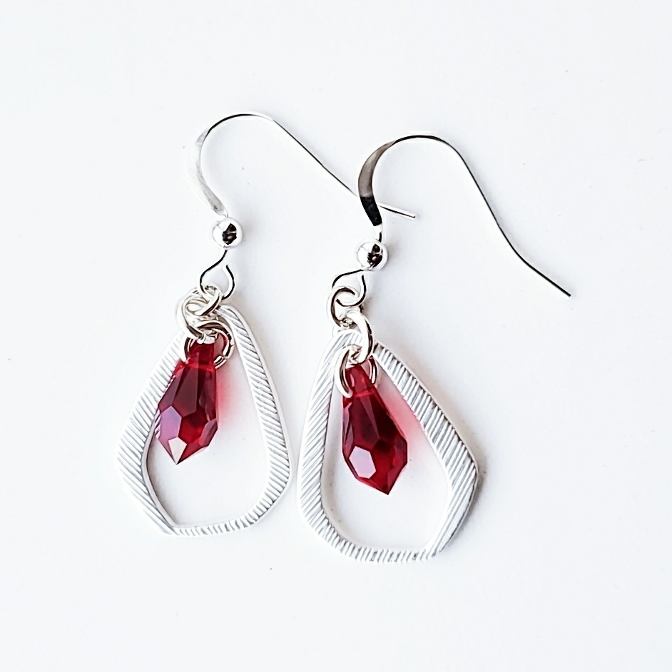 写真家　血影衣装　ピアス(ノンホールピアス変更可)