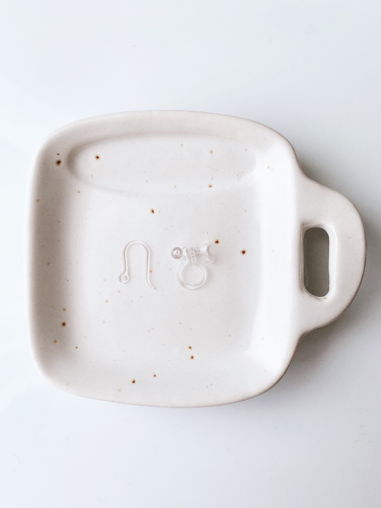 宇宙を閉じ込めたピアス