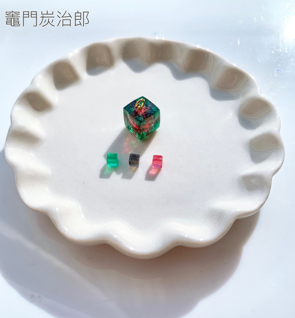 【鬼滅の刃】選べるお菓子みたいなキューブチャーム