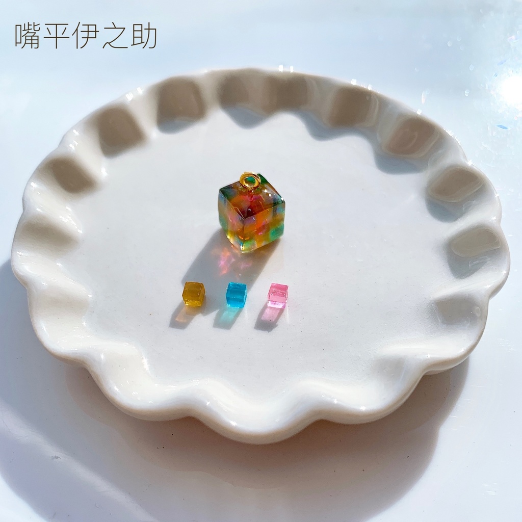 【鬼滅の刃】選べるお菓子みたいなキューブチャーム