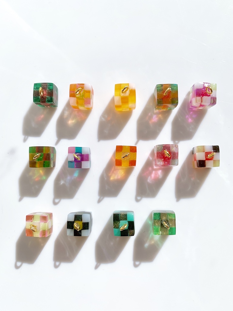 【鬼滅の刃】選べるお菓子みたいなキューブチャーム