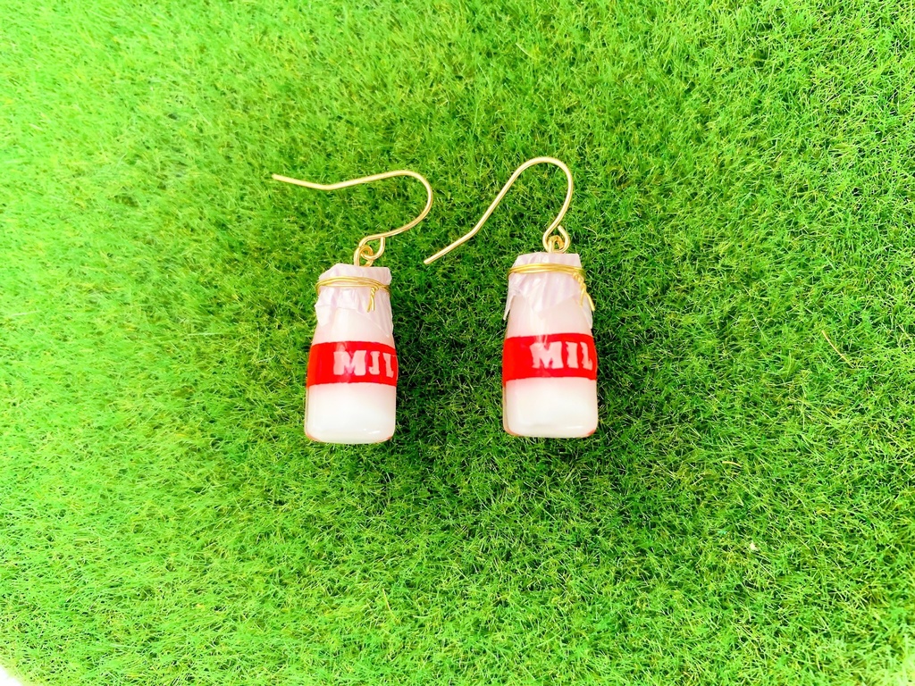 うしさんピアス・イヤリング