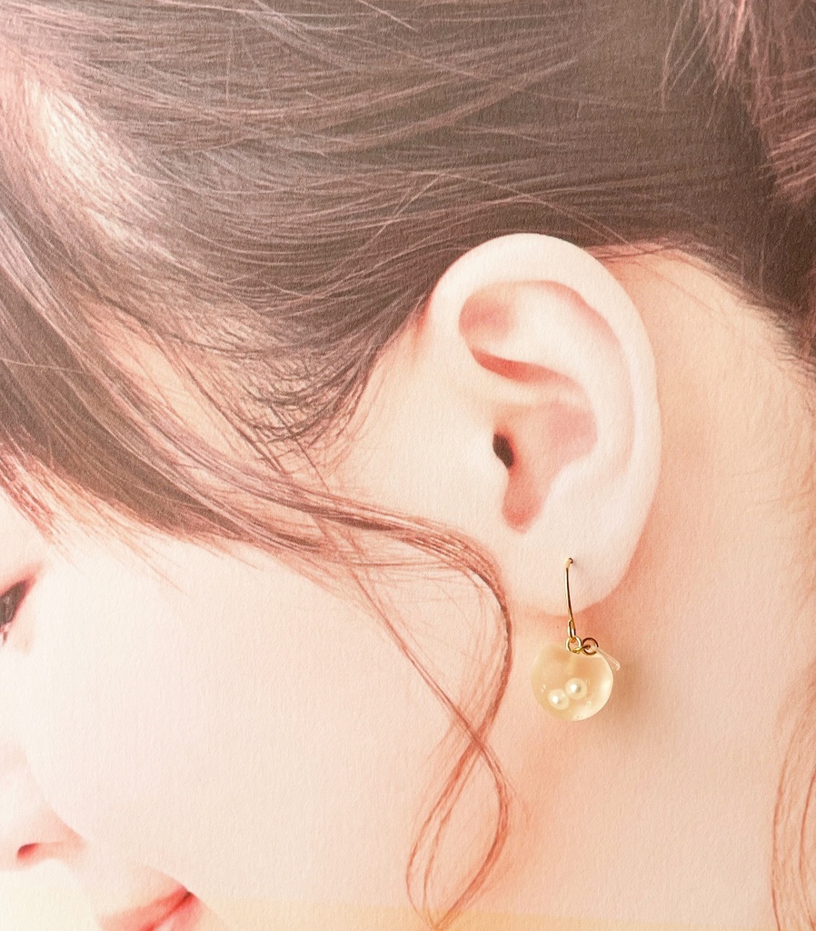 りんごのピアス(クリア)