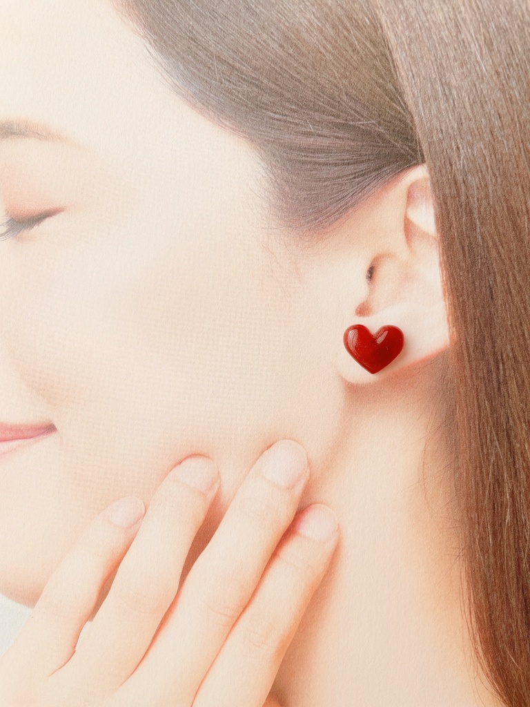 ハートのピアス