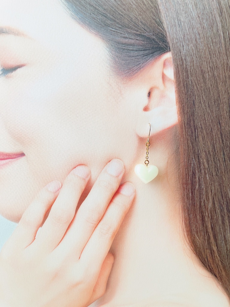 ハートのピアス