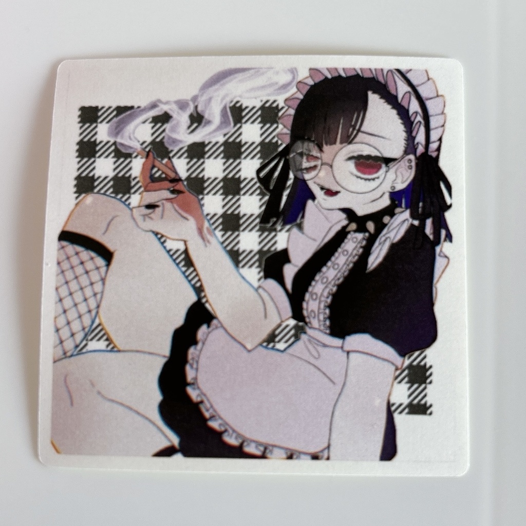 喫煙複眼メイド