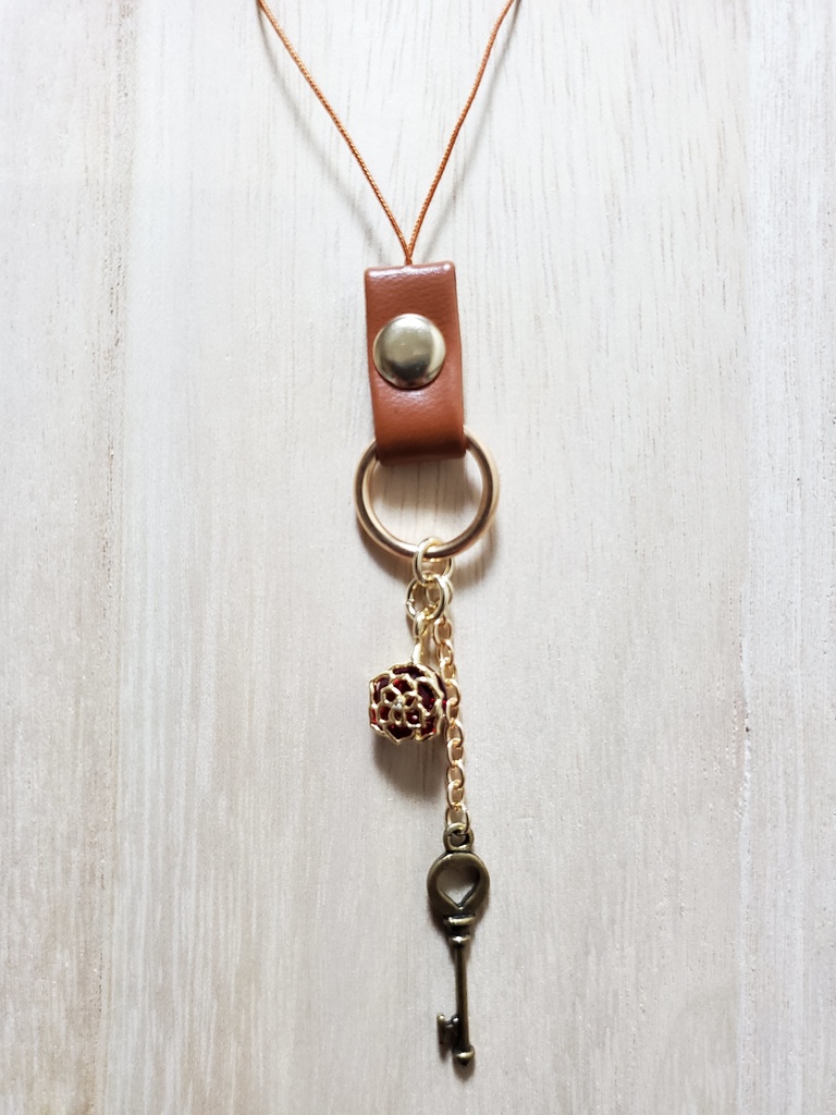 ハーツラビュル寮 イメージ ストラップ②ゴールド