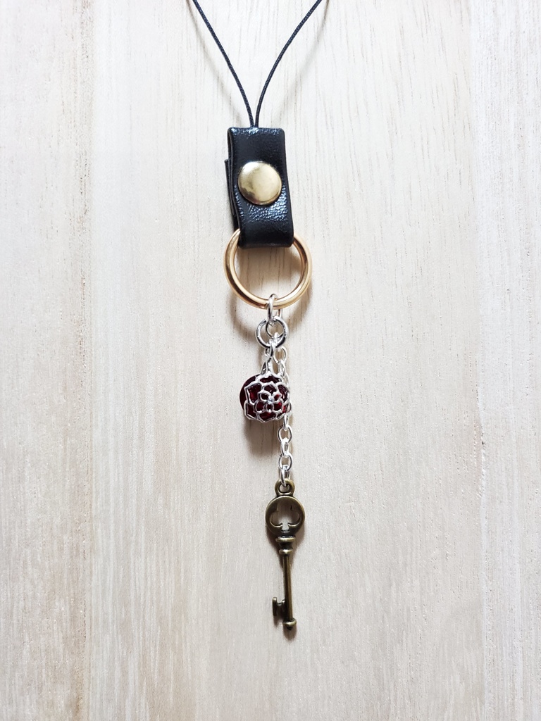 ハーツラビュル寮 イメージ ストラップ④シルバー