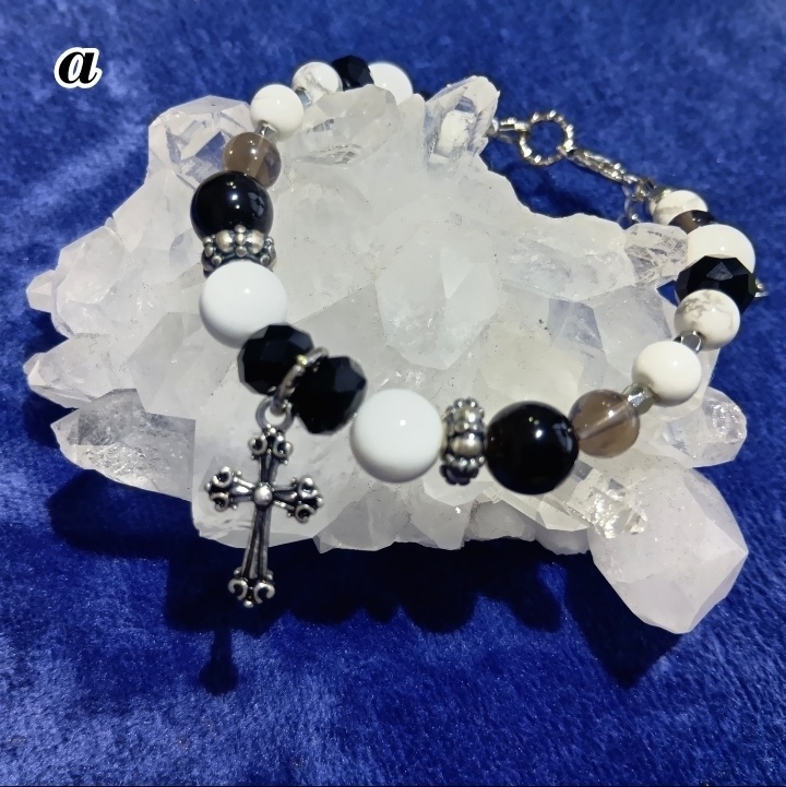 堂島大吾 極2イメージ天然石ブレス デザインa・b