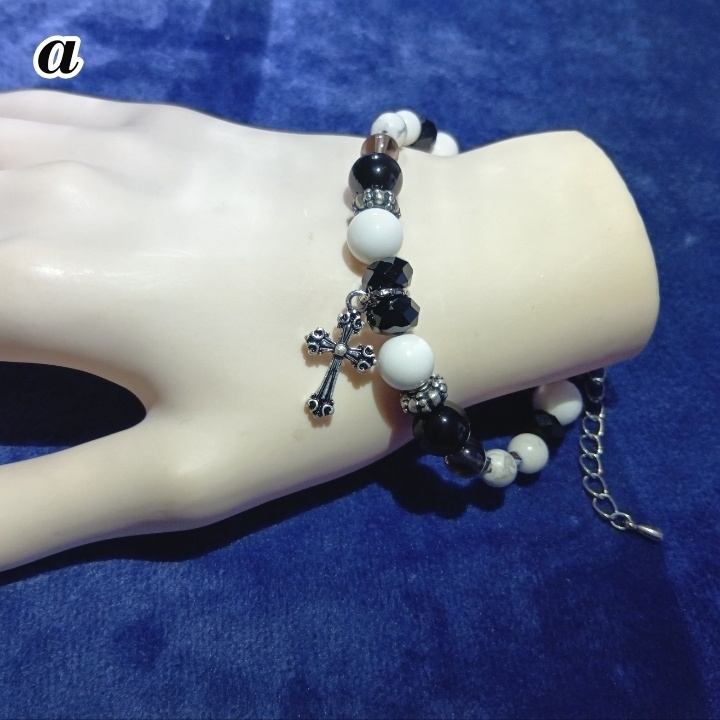 堂島大吾 極2イメージ天然石ブレス デザインa・b