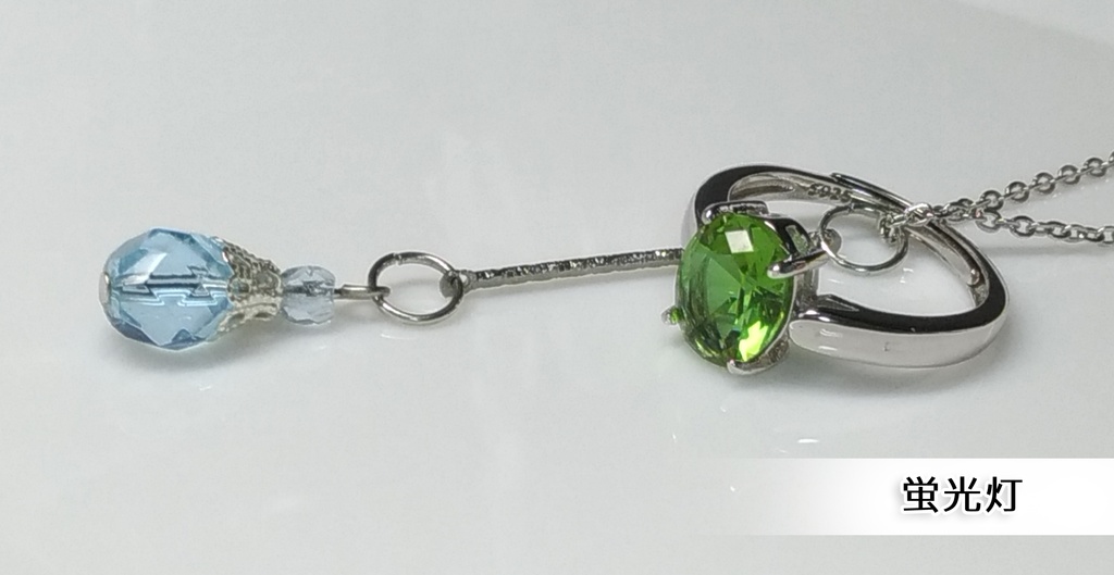 アレキサンドライトの指輪(贋作)925スターリングシルバー シンプルタイプ