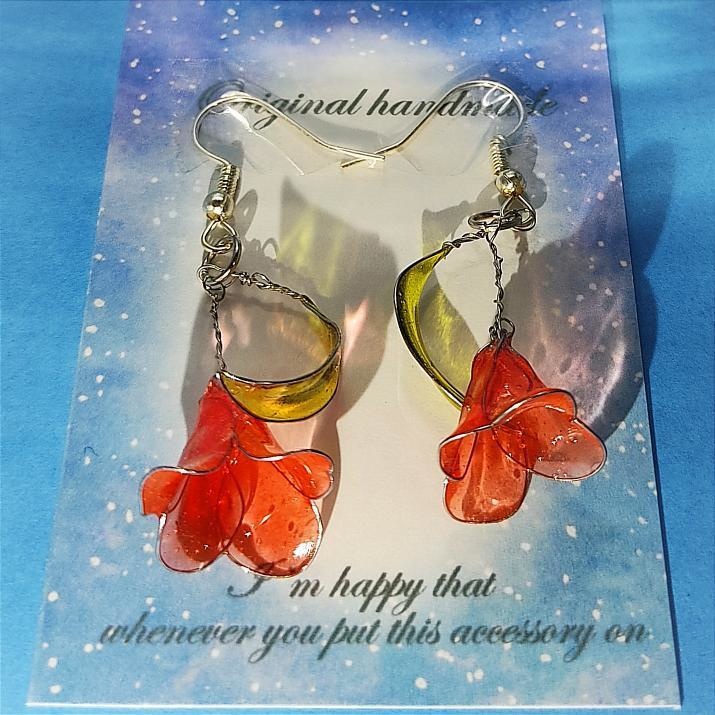 赤いチューリップ