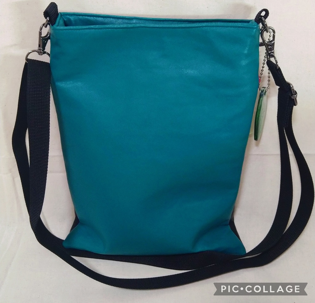 ヒーローコスチュームイメージ サコッシュ