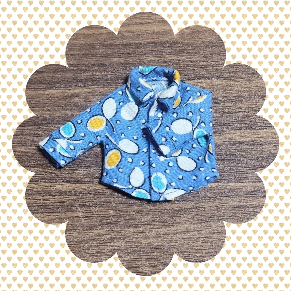 Rick Rack生地使用 ブルーレトロ柄シャツ