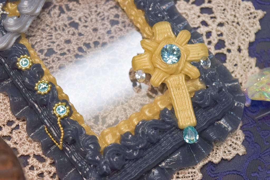 【B8】Noir Neige/Whip ver.【衣装モチーフ】