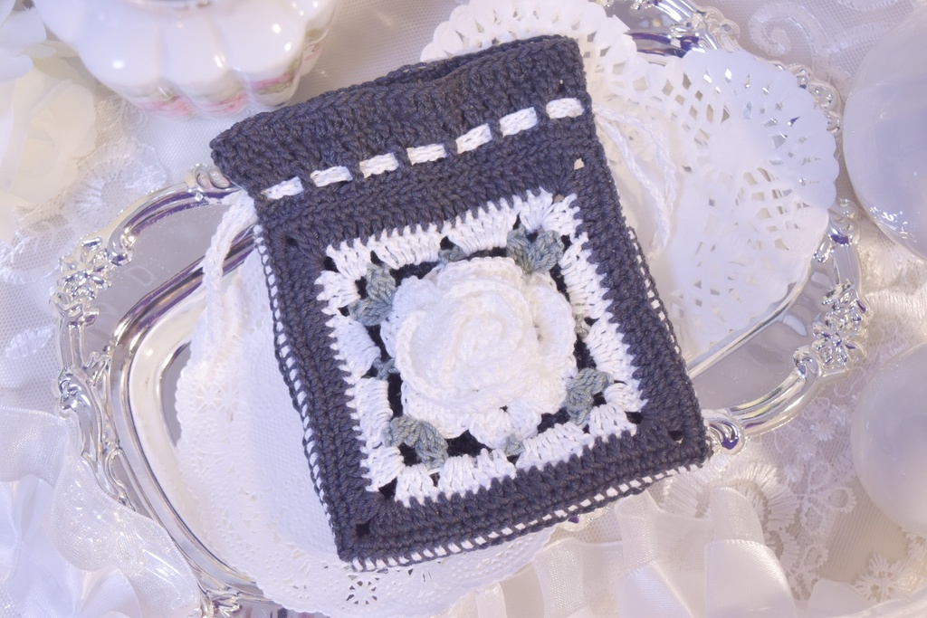 【コラボセット】 mini ROSE purse/mini acrylic block 魔界ノりりむ(創作衣装)