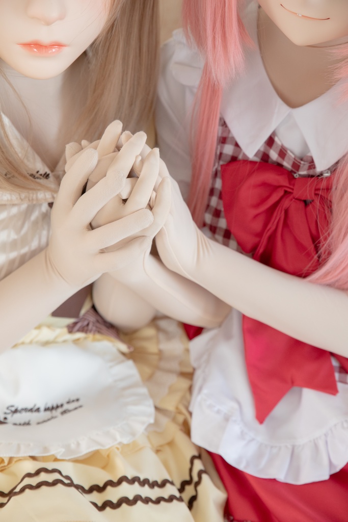 【めぐみ&ひろみ】きょう果&もも夏【百合撮影&ツイスターゲーム!?】