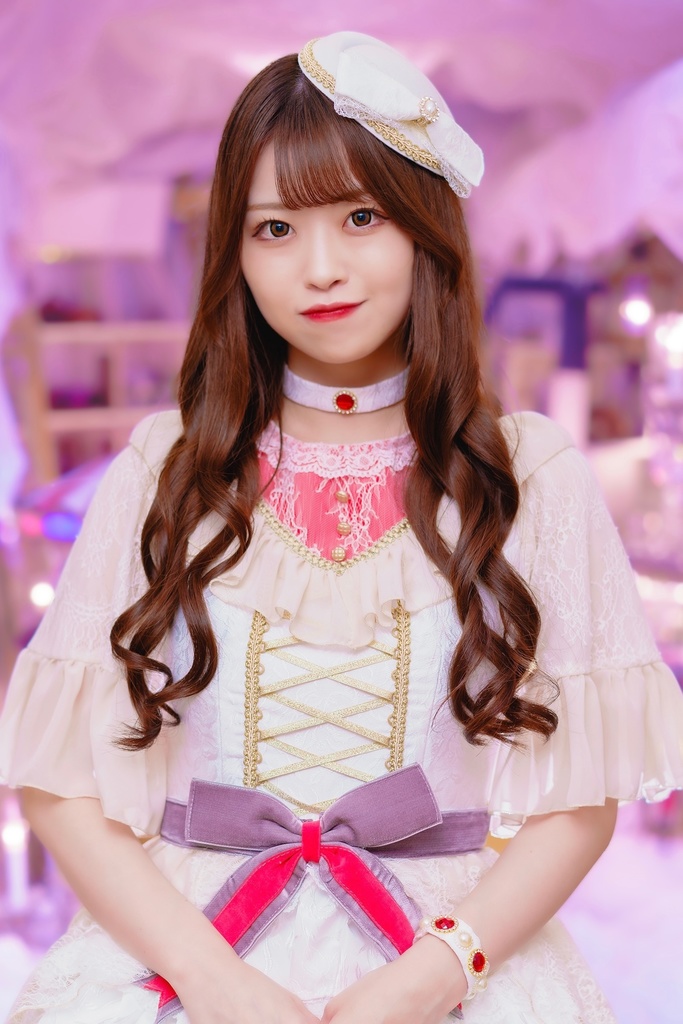 谷あやかアクリルキーホルダー(スタンド付)