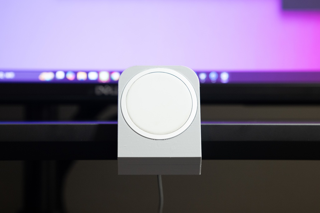 MagSafe Mount Stand for PREDUCTS DASHBOARD Desk Shelf
