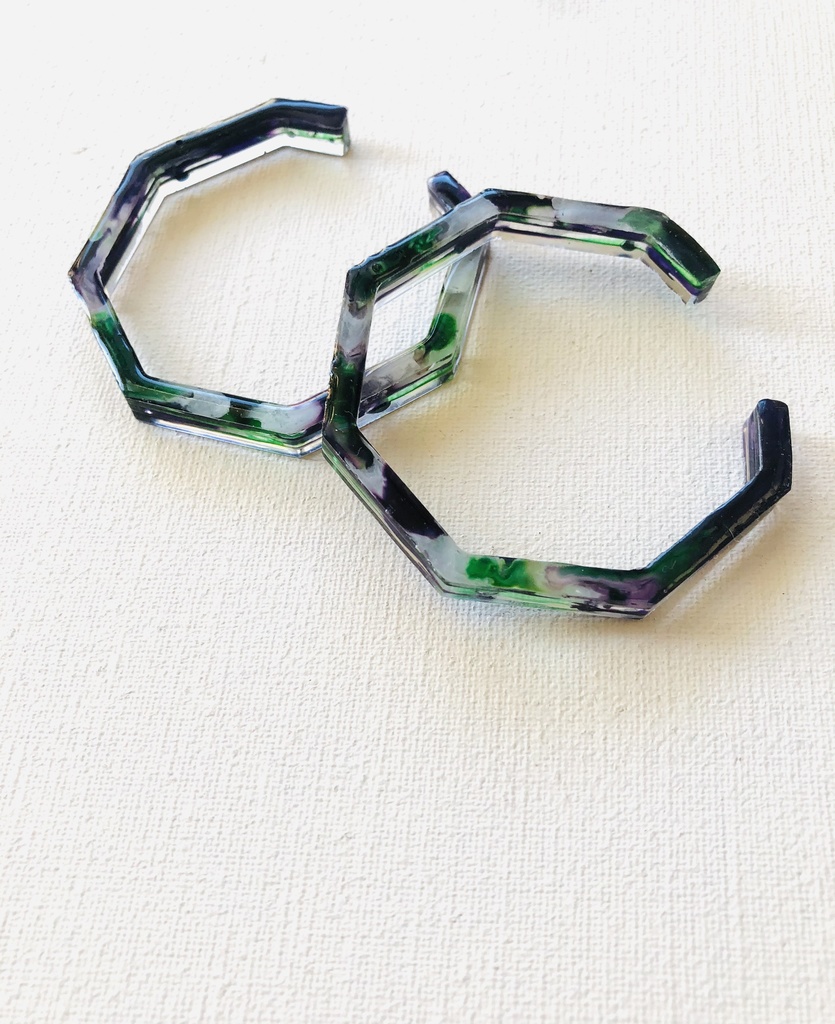 イルーゾォ イメージ10 ピアスのみ