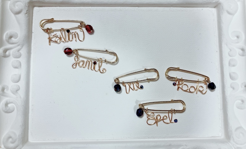 お名前ブローチ -スカラビア、ポムフィオーレ-