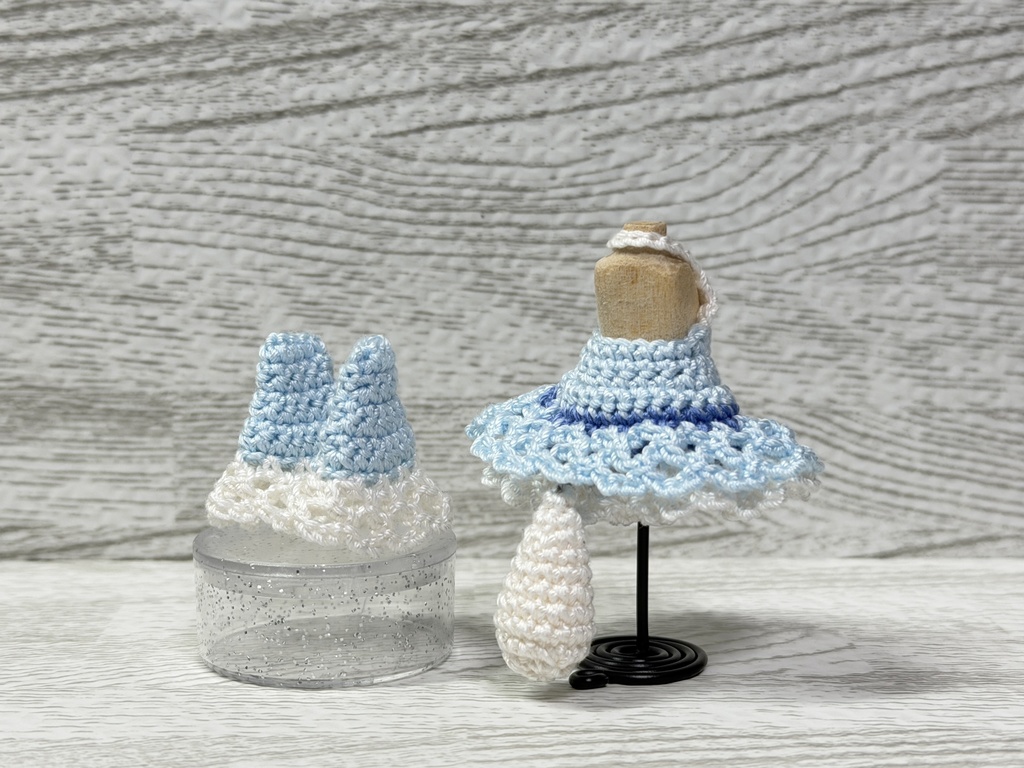 DTA用 白い狐と白い狸『水色ワンピースセット』