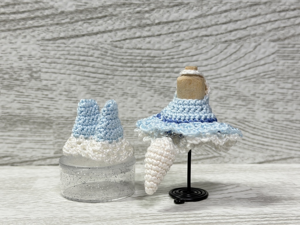 DTA用 白い狐と白い狸『水色ワンピースセット』