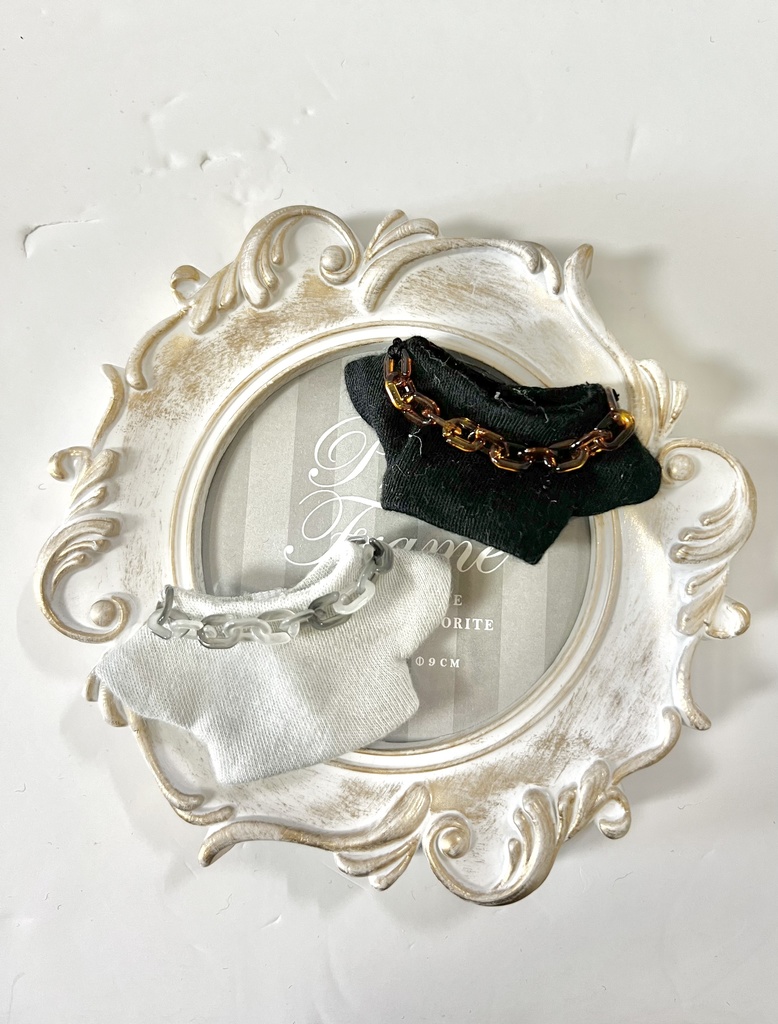 チェーンつきトップス