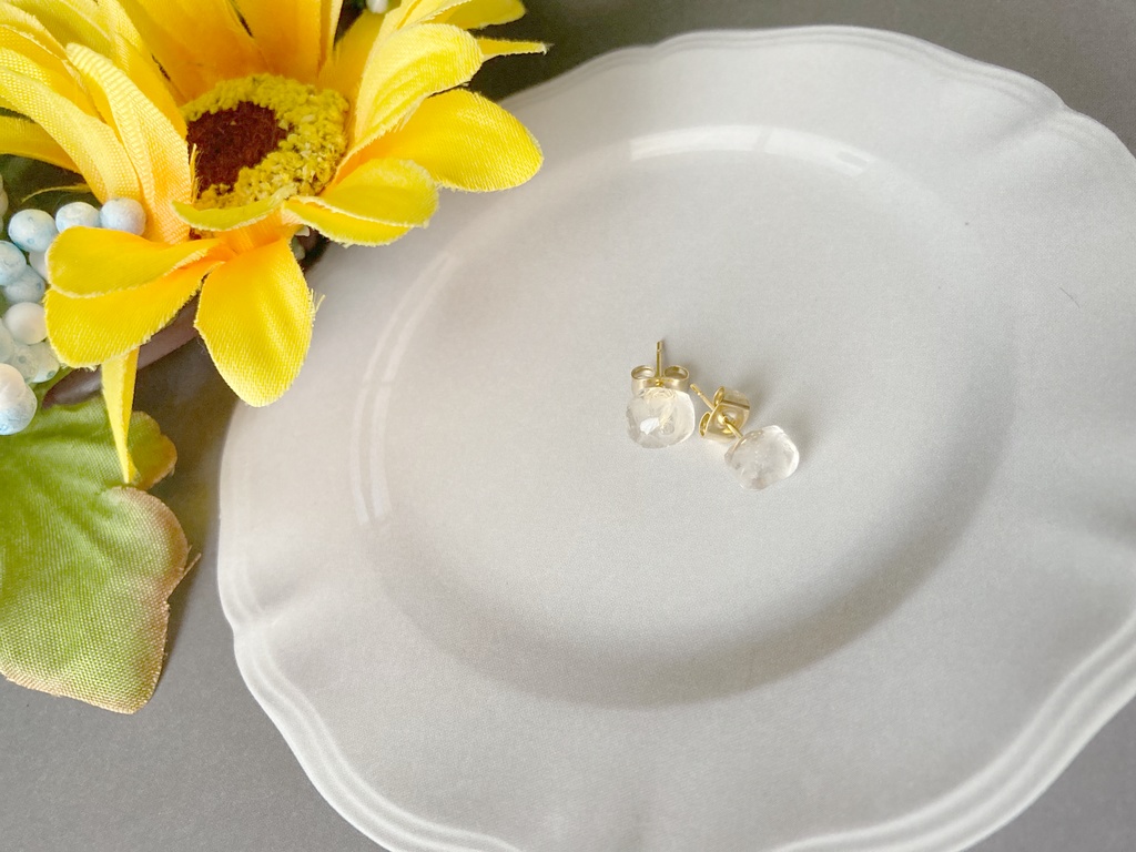 氷のかけらピアス