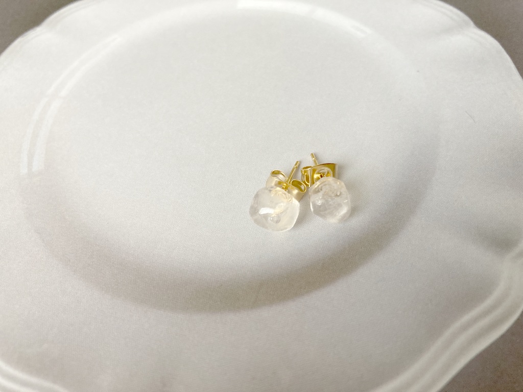 氷のかけらピアス