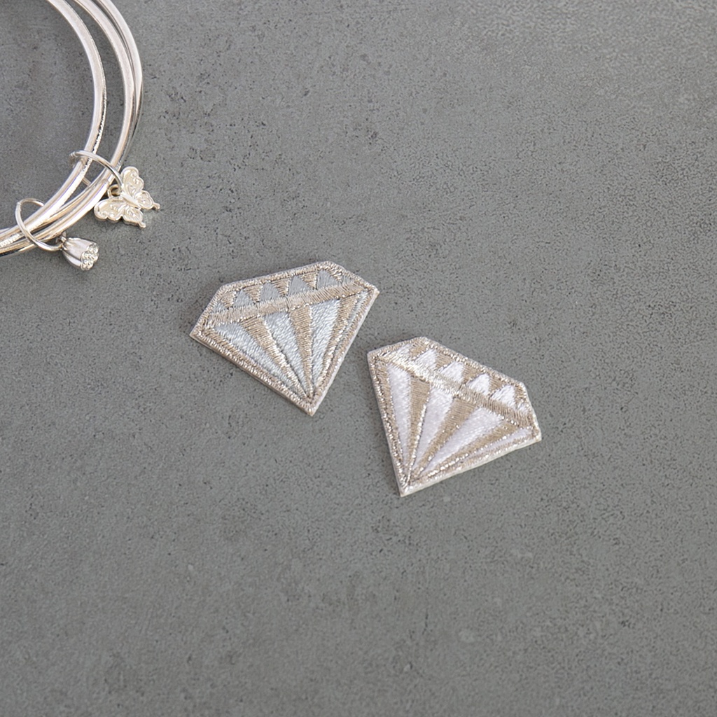 刺繍 ワッペン 【 ダイヤモンド 】 シール アイロン 両用 シルバー